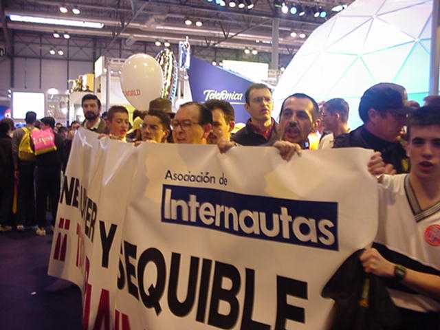 manifestacion en el SIMO