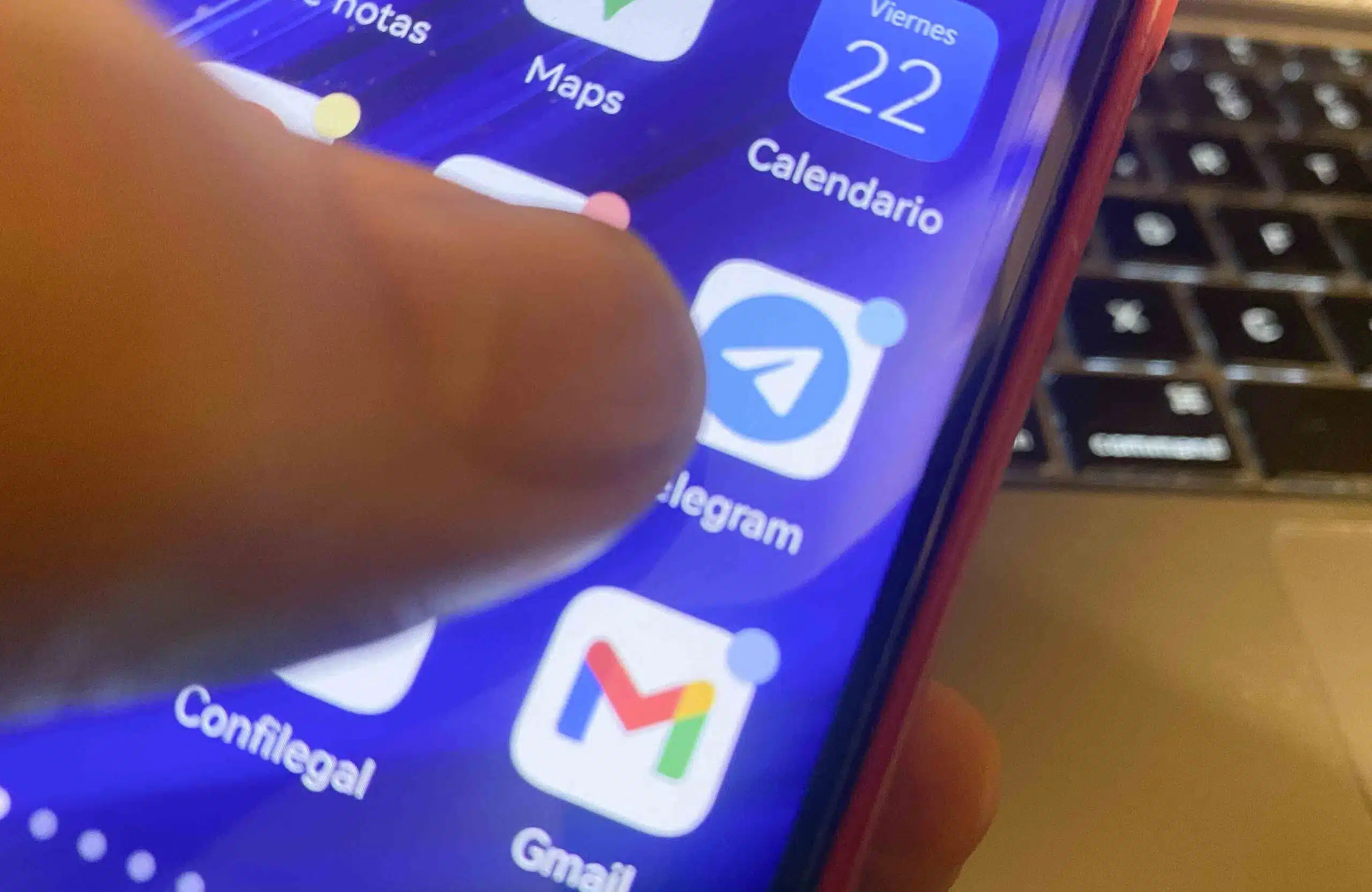 icono telgram en un movil